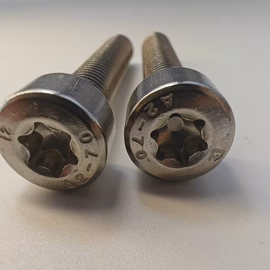DIN 912 Стандартный болт с шестигранной головкой из нержавеющей стали и гайка с шайбой
